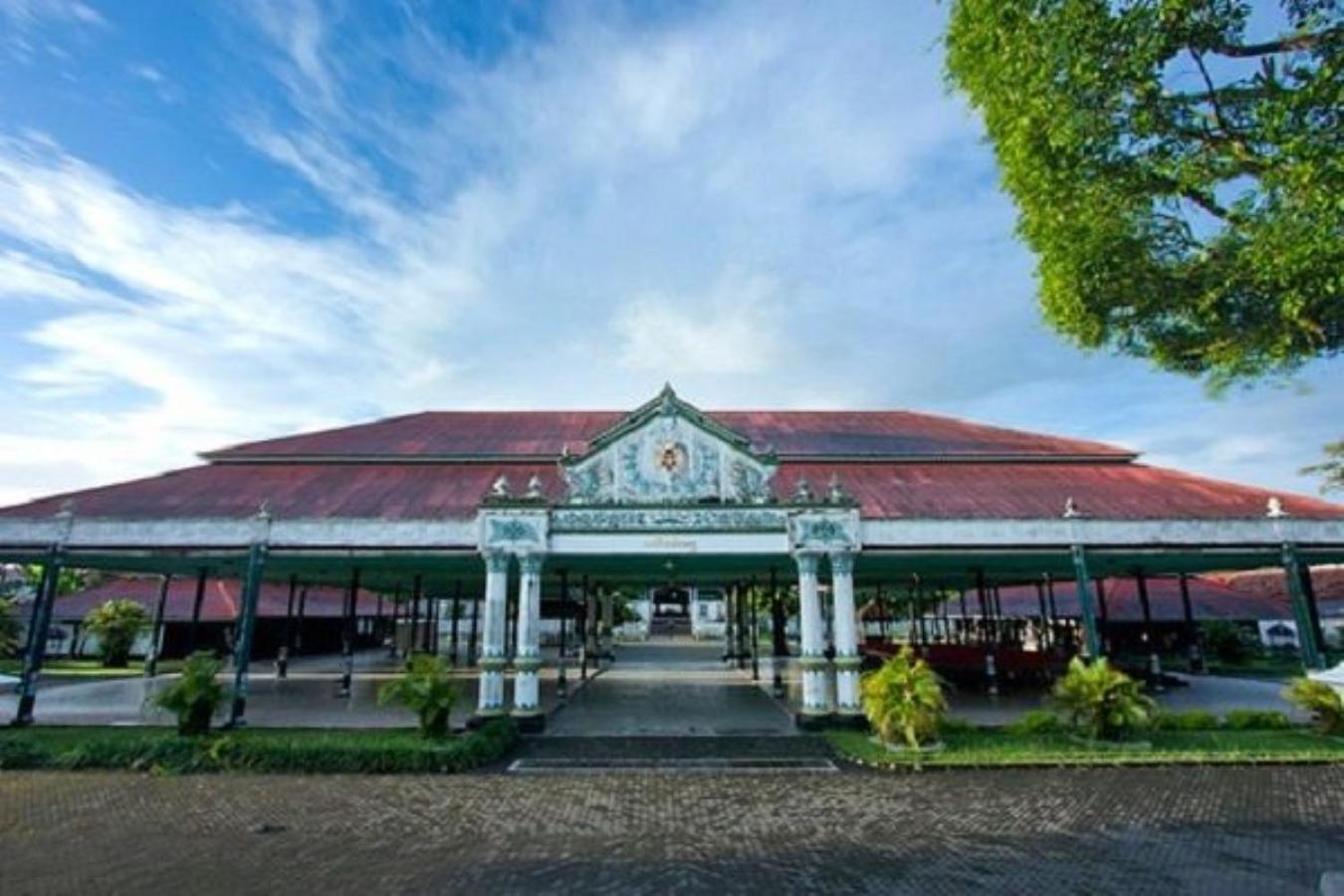 Clemmie Huis Yogyakarta Exterior photo